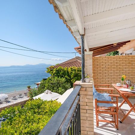 Kaminaki Beachfront Apartments Nisaki  外观 照片