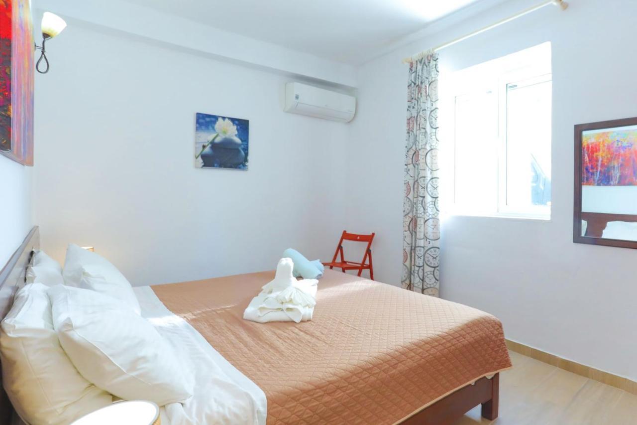 Kaminaki Beachfront Apartments Nisaki  外观 照片