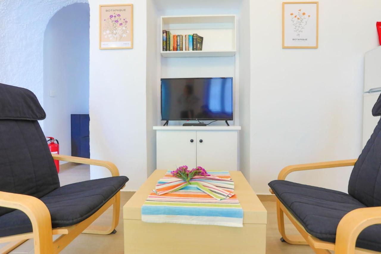 Kaminaki Beachfront Apartments Nisaki  外观 照片