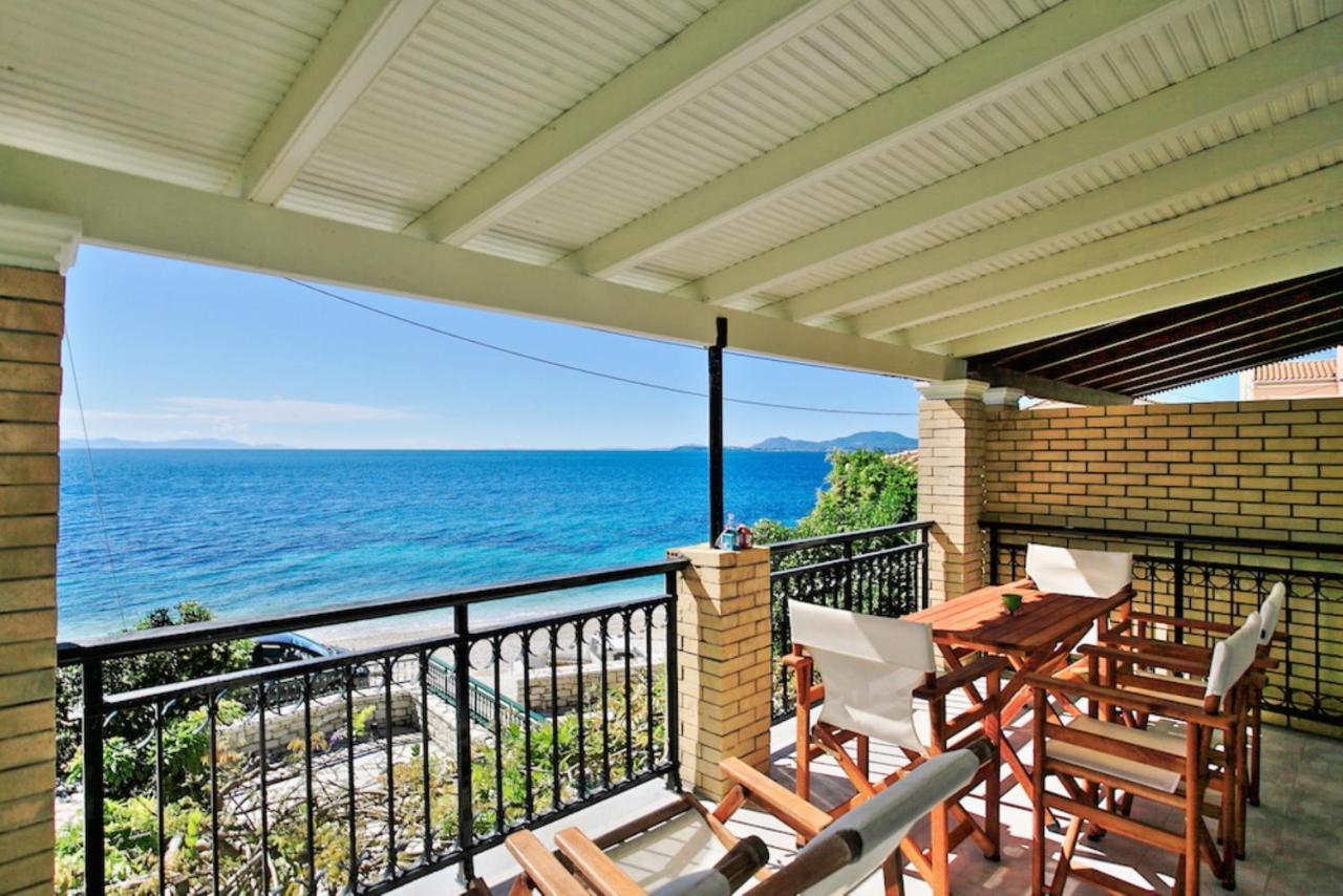 Kaminaki Beachfront Apartments Nisaki  外观 照片