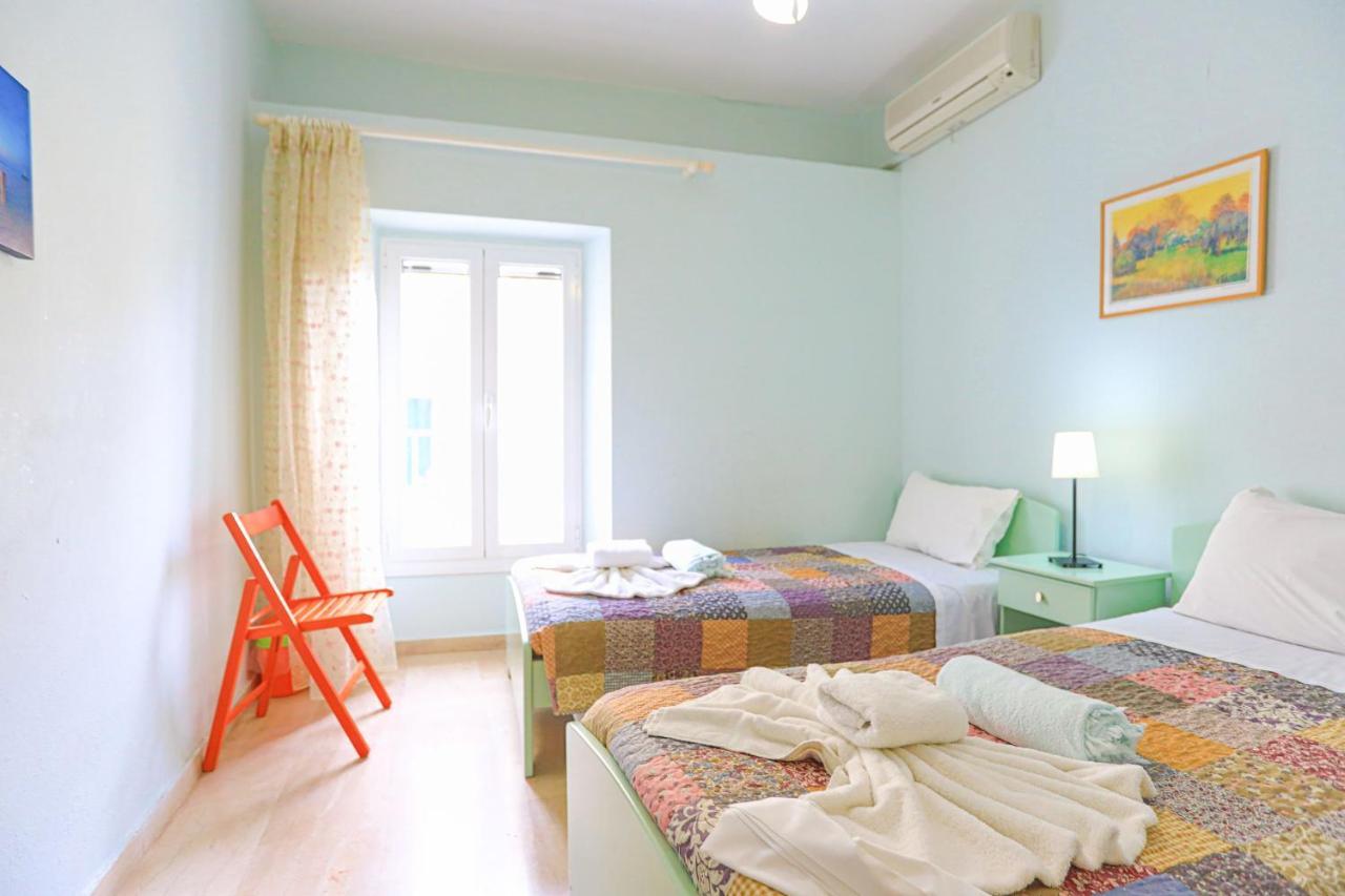 Kaminaki Beachfront Apartments Nisaki  外观 照片