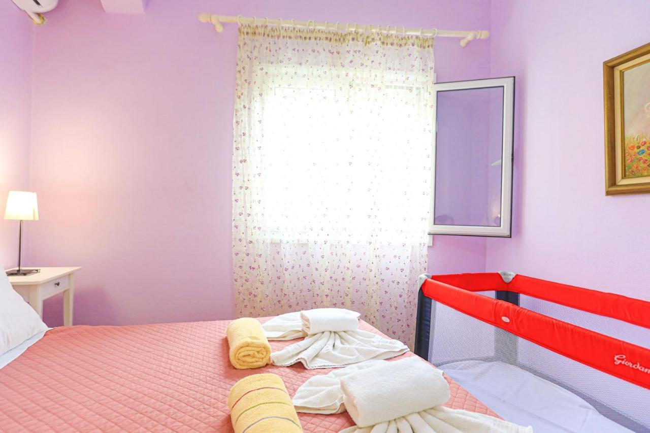 Kaminaki Beachfront Apartments Nisaki  外观 照片
