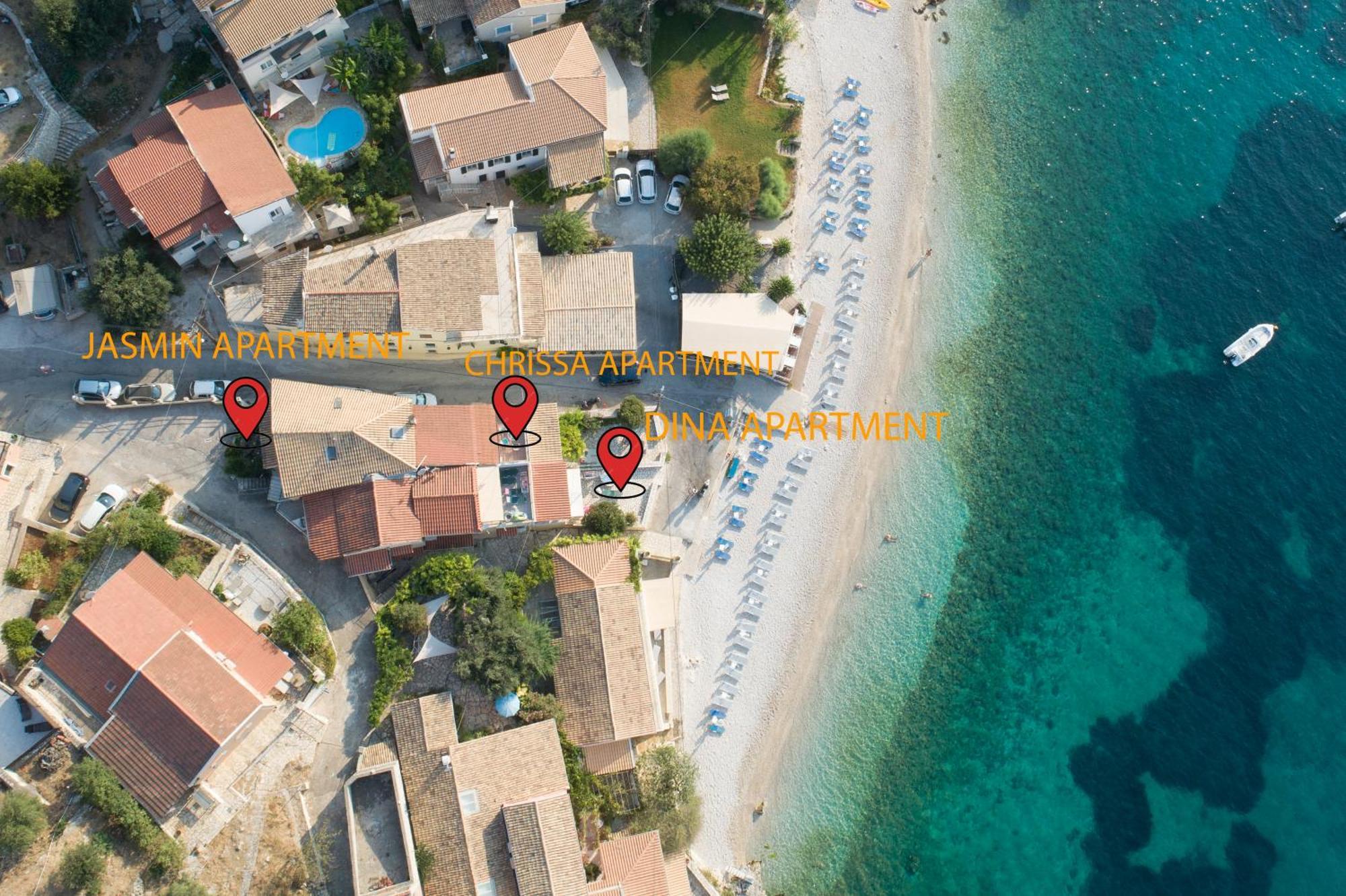 Kaminaki Beachfront Apartments Nisaki  外观 照片
